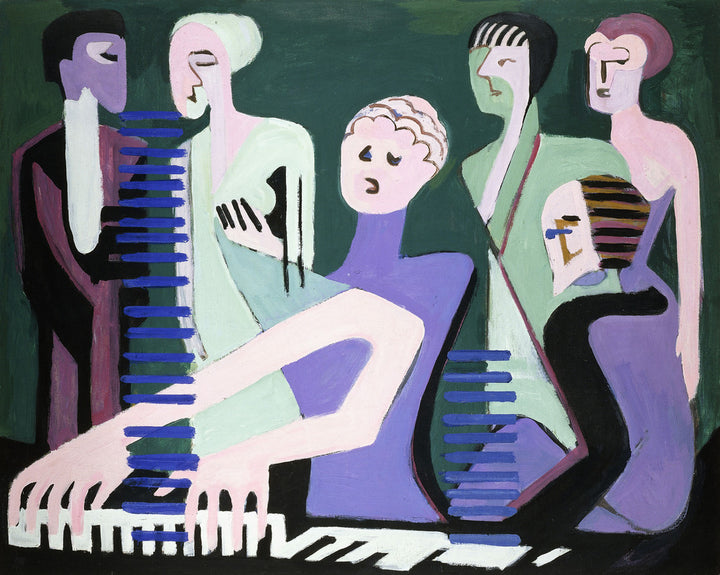 Singer on piano (pianist)