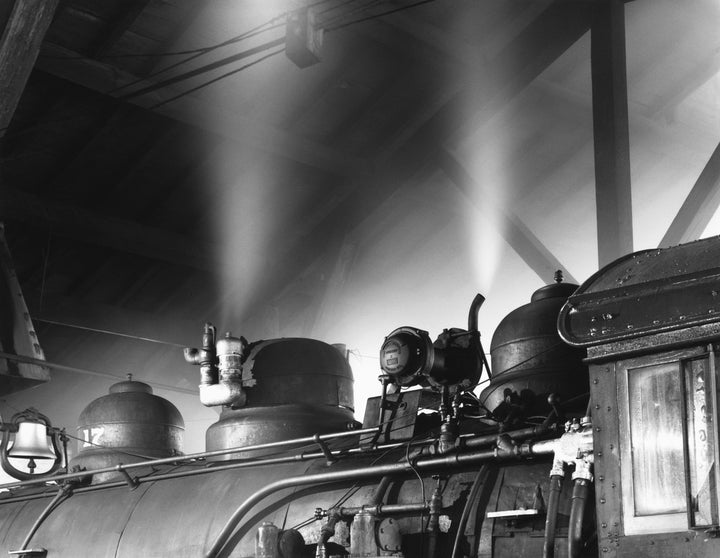 EBT #17 in Roundhouse from the Railroad Series