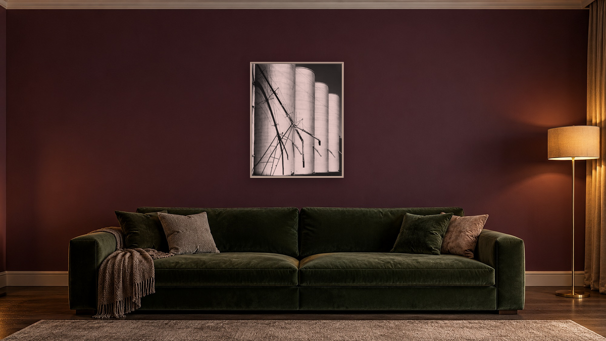 Zamora #2 by Gordon Osmundson, shown at 32 × 40 in (81.3 × 101.6 cm) on canvas in Ramino Opaque White, den