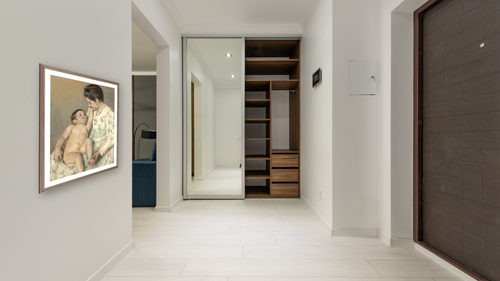 A Caress by Mary Cassatt, shown at 32 × 40 in (81.3 × 101.6 cm) in Arber Light Walnut, hallway [arteriel-render:v6:room_a:32x40@16,46]