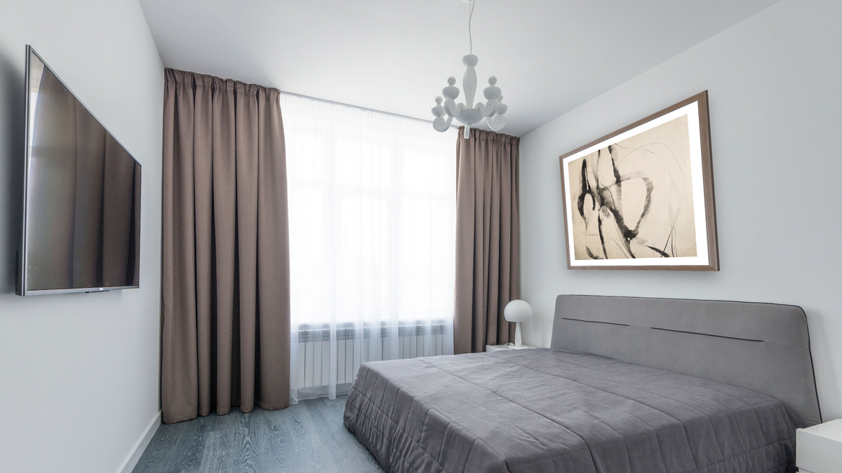 Styled by Dan Hobday, shown at 32 × 32 in (81.3 × 81.3 cm) in Arber Light Walnut, bedroom