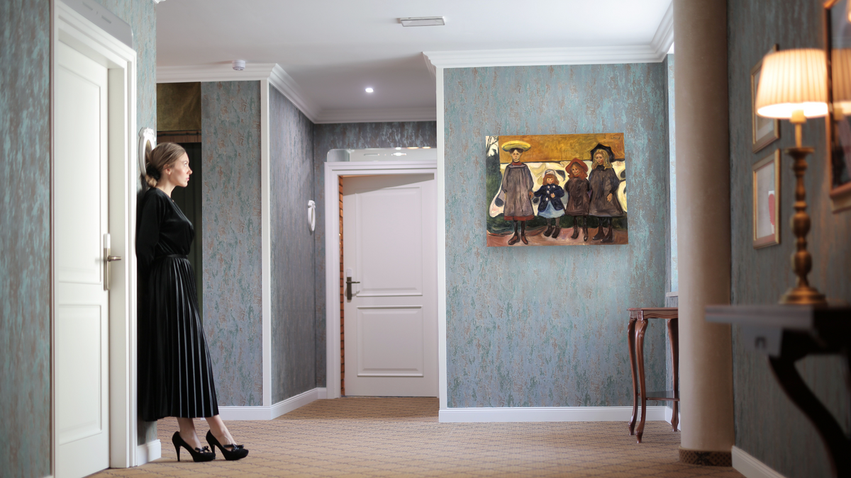 Four Girls in Åsgårdstrand by Edvard Munch, shown at 32 × 40 in (81.3 × 101.6 cm) as gallery-wrapped canvas, hotel lobby